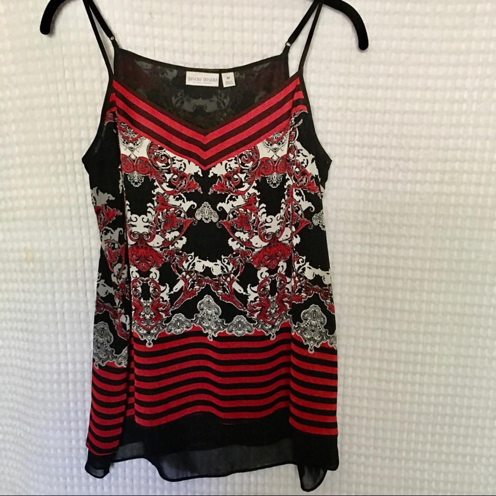 New Bisou Bisou printed cami w/adjustable strap.